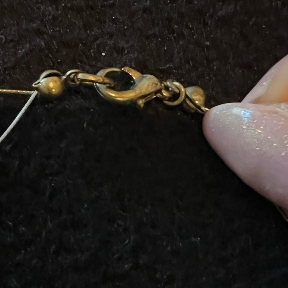 Women’s choker style necklace with multi color stones - Picture 5 of 6